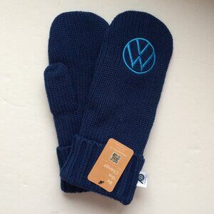 Volkswagen Mittens 70th Anniversary Blue One Size Embroidered Logo Lined NWT